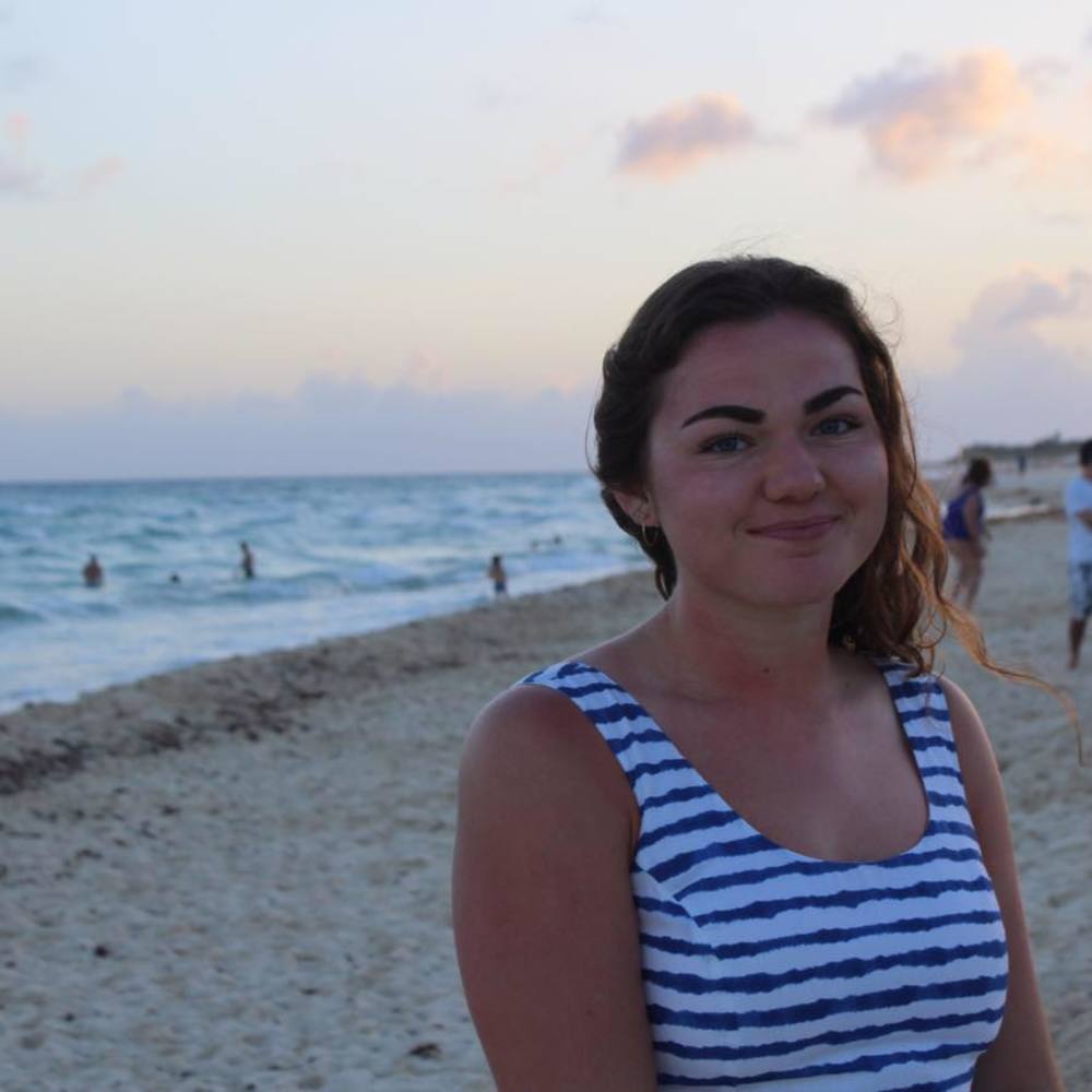 Meet your Posher, Clara